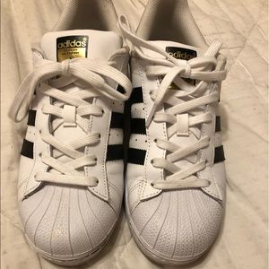 Size 8 Hardly Worn Addidas Classics